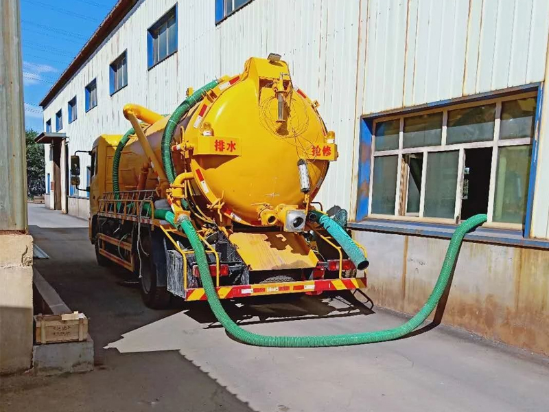 谷里厂区化粪池清理